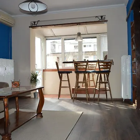 Atelier 9 - Art Mansard Apartment *